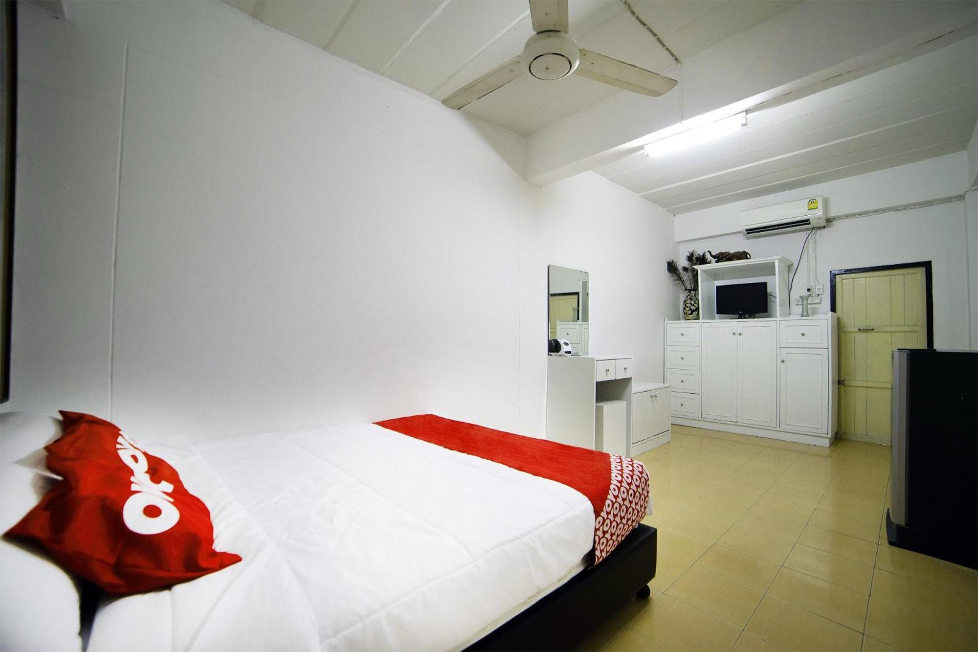 Oyo 560 Chang Hostel Suvarnabhumi Бангкок Екстер'єр фото