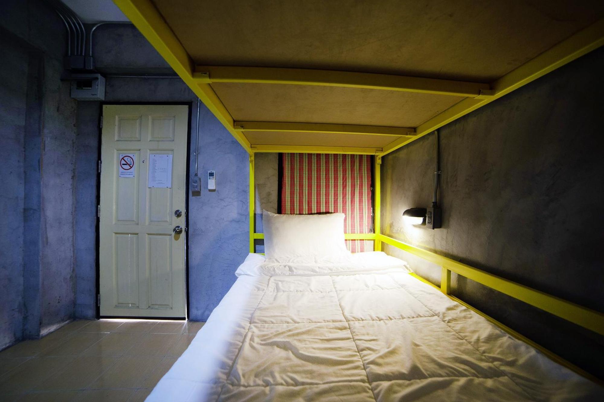 Oyo 560 Chang Hostel Suvarnabhumi Бангкок Екстер'єр фото